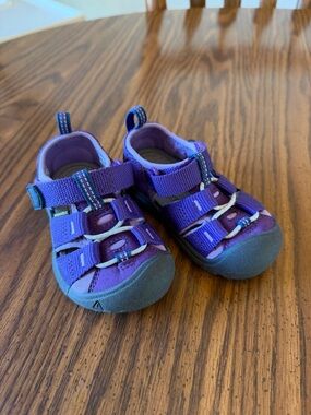 Keen Newport Purple 5 Toddler